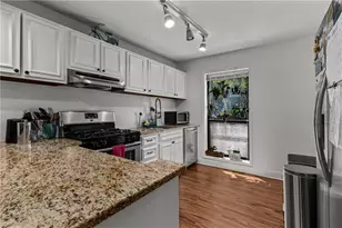2403 Cumberland Ct SE, Smyrna, GA 30080 - Photo 10