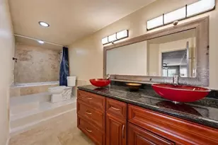 795 Hammond Dr, Sandy Springs, GA 30328 - Photo 18