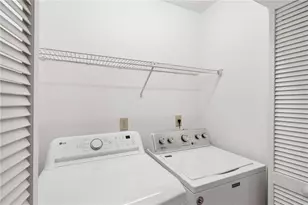 749 Hillpine Terrace NE, Atlanta, GA 30306 - Photo 24