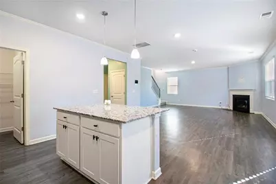 1083 Shadow Glen Drive, Fairburn, GA 30213 - Photo 10
