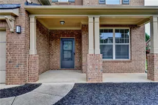 515 Creekshire Cir, Canton, GA 30115 - Photo 2