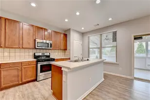515 Creekshire Cir, Canton, GA 30115 - Photo 14