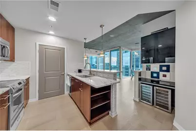 3324 Peachtree Road NE #1401, Atlanta, GA 30326 - Photo 1