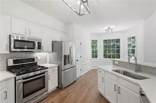 9370 Eagles Landing Dr, Gainesville, GA 30506 - Photo 10