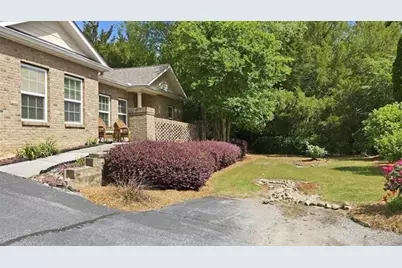 119 Villa Park Circle, Stone Mountain, GA 30087 - Photo 10