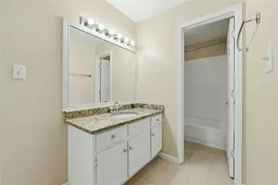 23212 Plantation Dr, Atlanta, GA 30324 - Photo 18