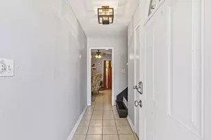 4364 Housworth Dr, Lithonia, GA 30038 - Photo 4