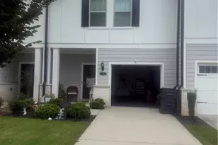 5542 Plain Field Ln, Lilburn, GA 30047 - Photo 2