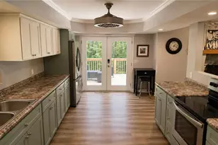 990 Hickory View Ct NW, Marietta, GA 30064 - Photo 8