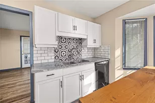 1500 Oklahoma Dr, Buford, GA 30519 - Photo 8