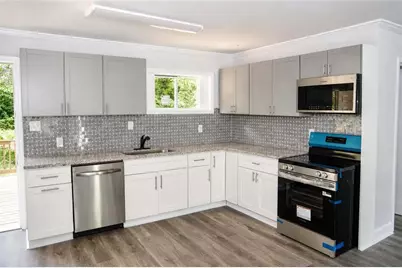 2911 Macon Drive SW, Atlanta, GA 30354 - Photo 2