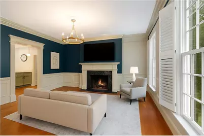345 W Berwicke Common NE, Atlanta, GA 30342 - Photo 12