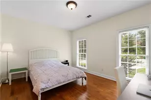 345 W Berwicke Common NE, Atlanta, GA 30342 - Photo 22