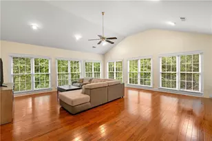 345 W Berwicke Common NE, Atlanta, GA 30342 - Photo 28