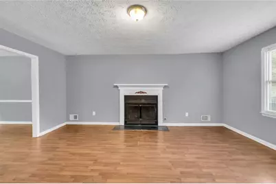 1102 Plantation Drive SE, Conyers, GA 30094 - Photo 4