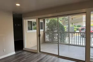 346 Carpenter Dr, Sandy Springs, GA 30328 - Photo 2