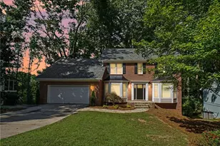 8541 Birch Hollow Dr, Roswell, GA 30076 - Photo 1
