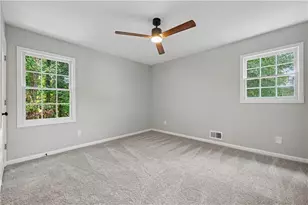 6200 Auburn Dr, Riverdale, GA 30296 - Photo 12