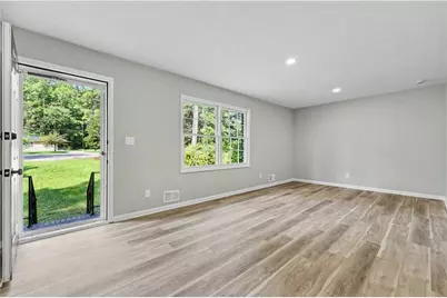 6200 Auburn Drive, Riverdale, GA 30296 - Photo 6