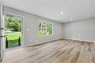 6200 Auburn Dr, Riverdale, GA 30296 - Photo 6