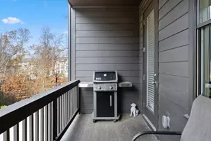 6529 Beacon Dr, Sandy Springs, GA 30328 - Photo 10