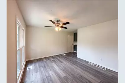 6970 Mary Court, Riverdale, GA 30274 - Photo 6