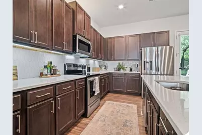 507 Bishop Ln, Woodstock, GA 30188 - Photo 2