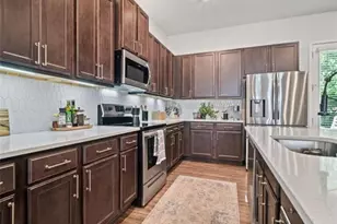 507 Bishop Ln, Woodstock, GA 30188 - Photo 2