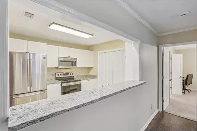 208 Bainbridge Drive, Sandy Springs, GA 30327 - Photo 6