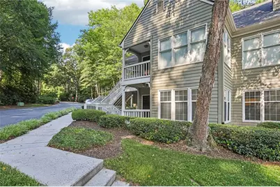 208 Bainbridge Drive, Sandy Springs, GA 30327 - Photo 22