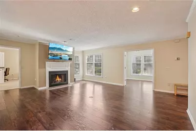 208 Bainbridge Drive, Sandy Springs, GA 30327 - Photo 2