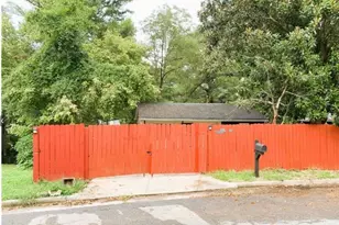 1551 Ferno Dr NW, Atlanta, GA 30318 - Photo 2