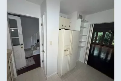 6700 Roswell Road #33E, Sandy Springs, GA 30328 - Photo 6