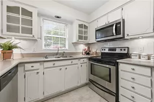 73 Montre Square NW, Atlanta, GA 30327 - Photo 8