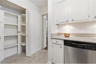 73 Montre Square NW, Atlanta, GA 30327 - Photo 12