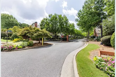 8720 Parker Place, Roswell, GA 30076 - Photo 36