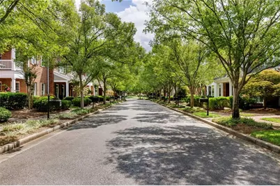 8720 Parker Place, Roswell, GA 30076 - Photo 2