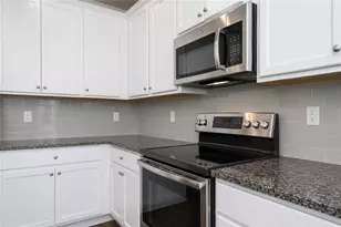 3370 Highbury Way, Lithonia, GA 30038 - Photo 8