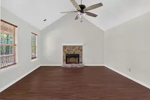 115 Hubbard Dr, Newnan, GA 30263 - Photo 6