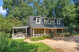 10 Capri Terrace, Gainesville, GA 30504 - Photo 2