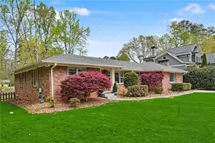 2081 S Akin Dr NE, Atlanta, GA 30345 - Photo 2