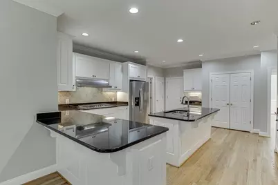 9345 Riverclub Parkway, Duluth, GA 30097 - Photo 14