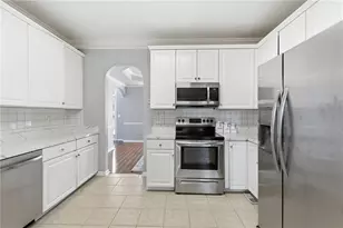 6870 Harbor Town Way, Stone Mountain, GA 30087 - Photo 20