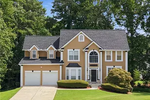6870 Harbor Town Way, Stone Mountain, GA 30087 - Photo 2