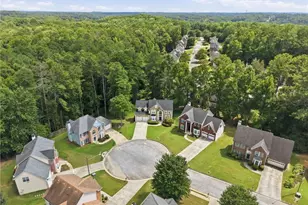 6870 Harbor Town Way, Stone Mountain, GA 30087 - Photo 8