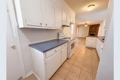 1276 Robin Road NE, Conyers, GA 30012 - Photo 2