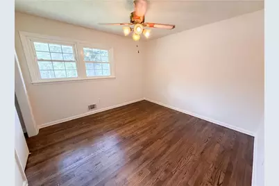 1276 Robin Road NE, Conyers, GA 30012 - Photo 4