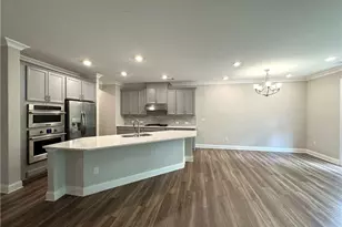 1468 Edgebrook Ct NE, Atlanta, GA 30329 - Photo 8