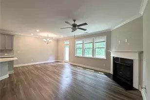 1468 Edgebrook Ct NE, Atlanta, GA 30329 - Photo 6