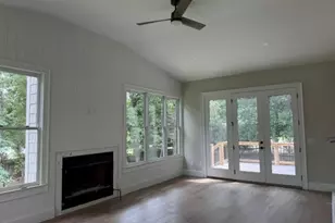 1886 Timothy Dr, Atlanta, GA 30329 - Photo 6